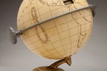 Raymond Loewy Colonial ”New World” Globe Radio Model 702